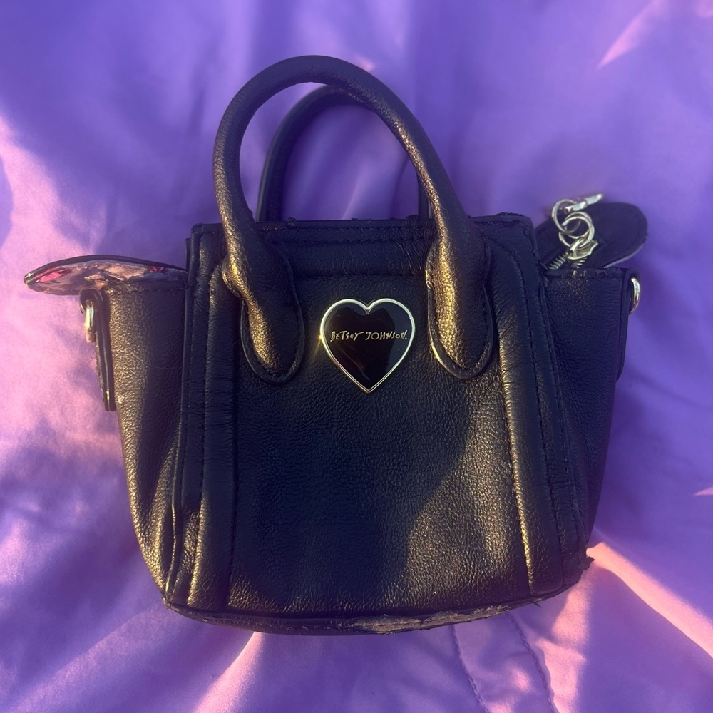Betsey Johnson Mini purse😍
